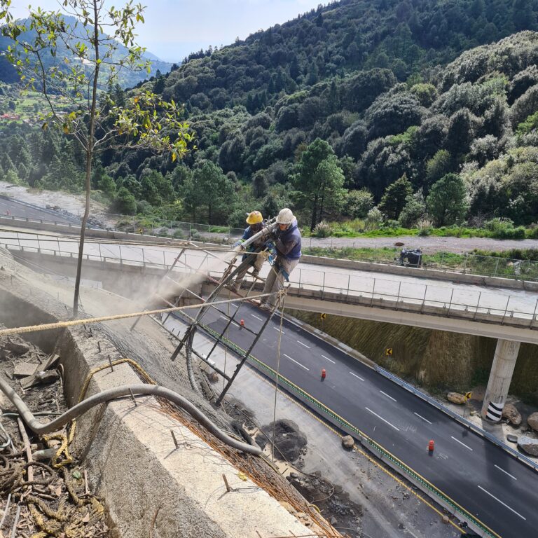 CONCRETO LANZADO VIA SECA